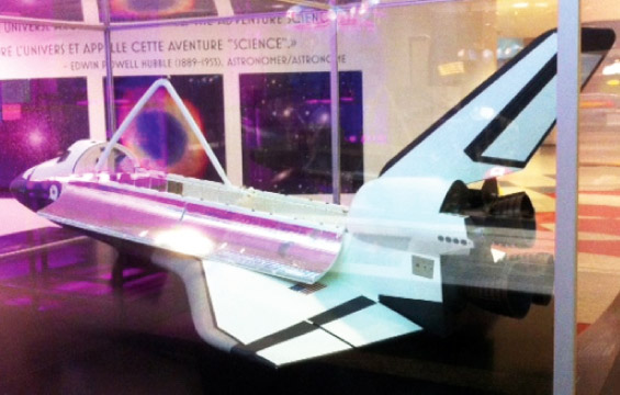 Model of a space shuttle.