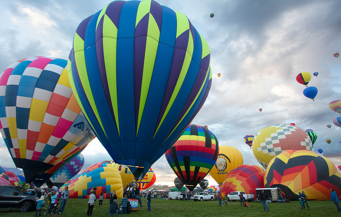 Many hot air balloons.