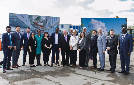Image of Ministers and Ontario Science Centre Board Members at the ground breaking ceremony.