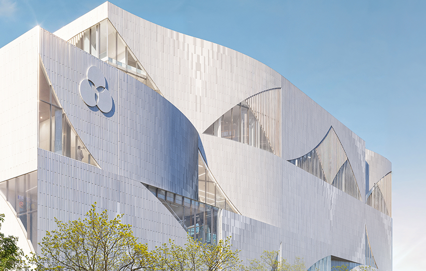 New Ontario Science Centre building sails shape image.
