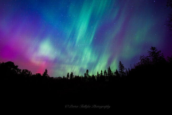 Level 9 Aurora Borealis in Northern Ontario